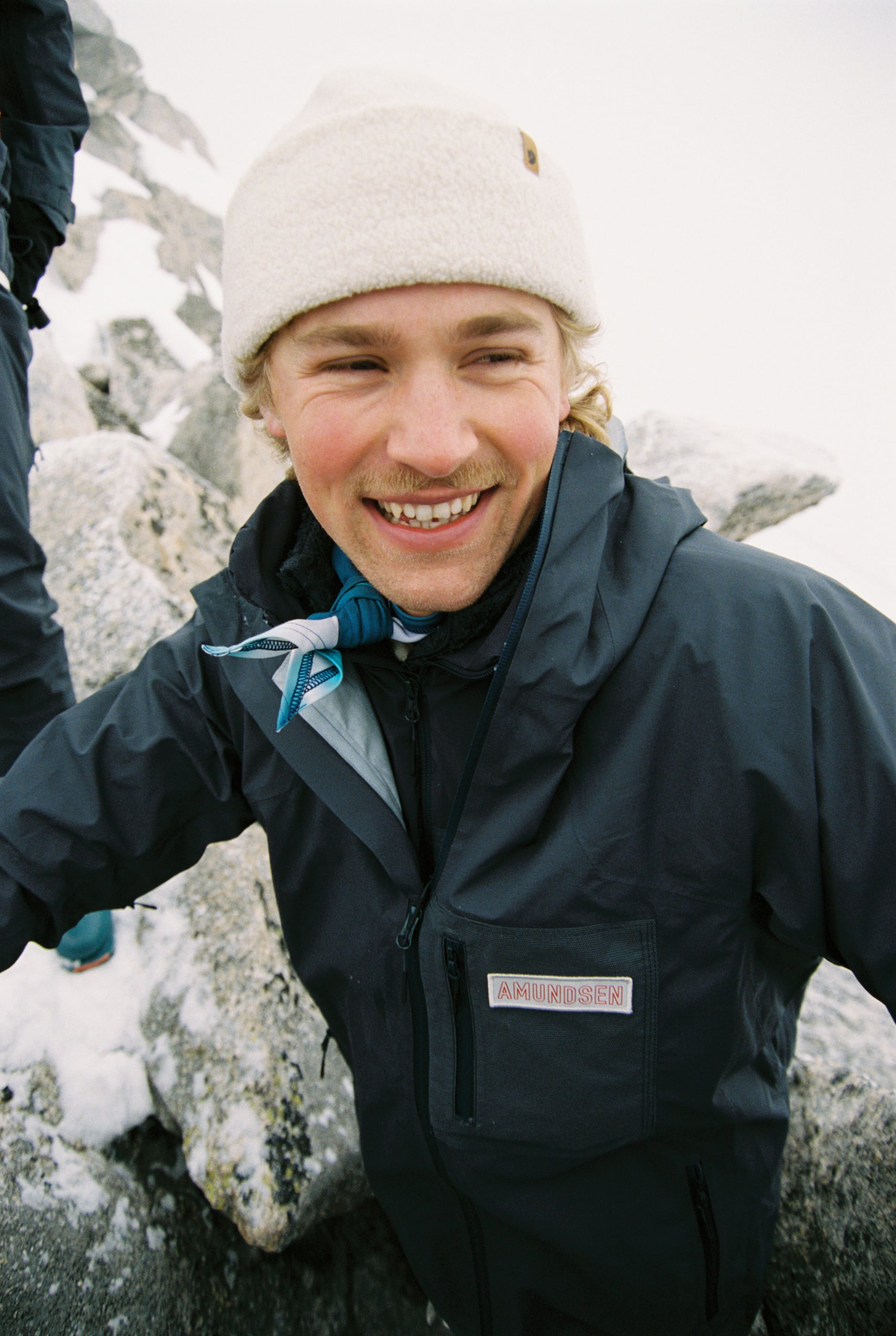 MOUNTAIN AIRY SHELL JACKET MENS | Amundsen Sports