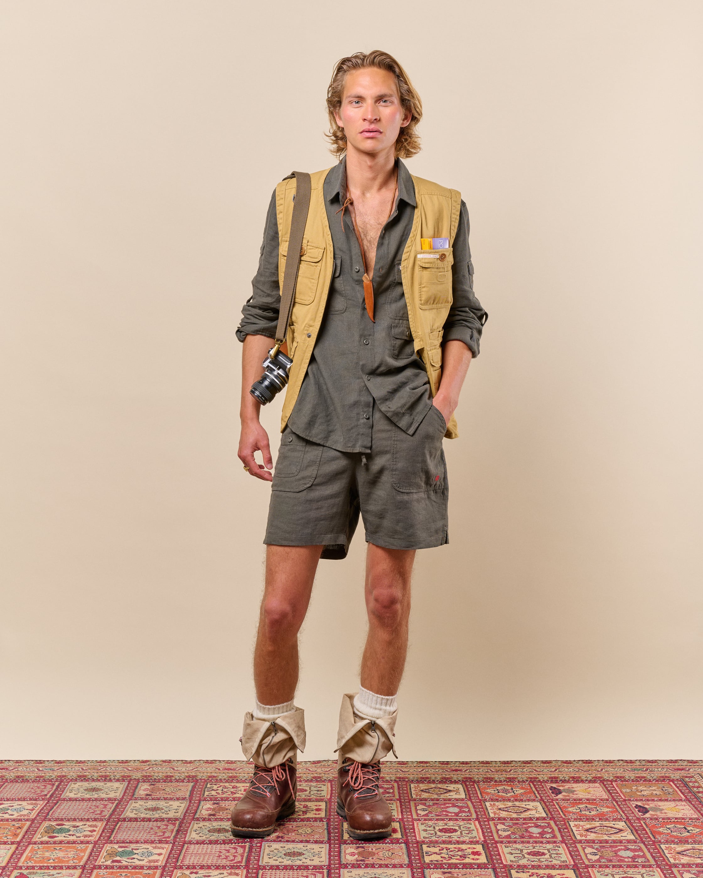 6INCHER TRAVELLER'S LINEN SHORTS MENS | Amundsen Sports